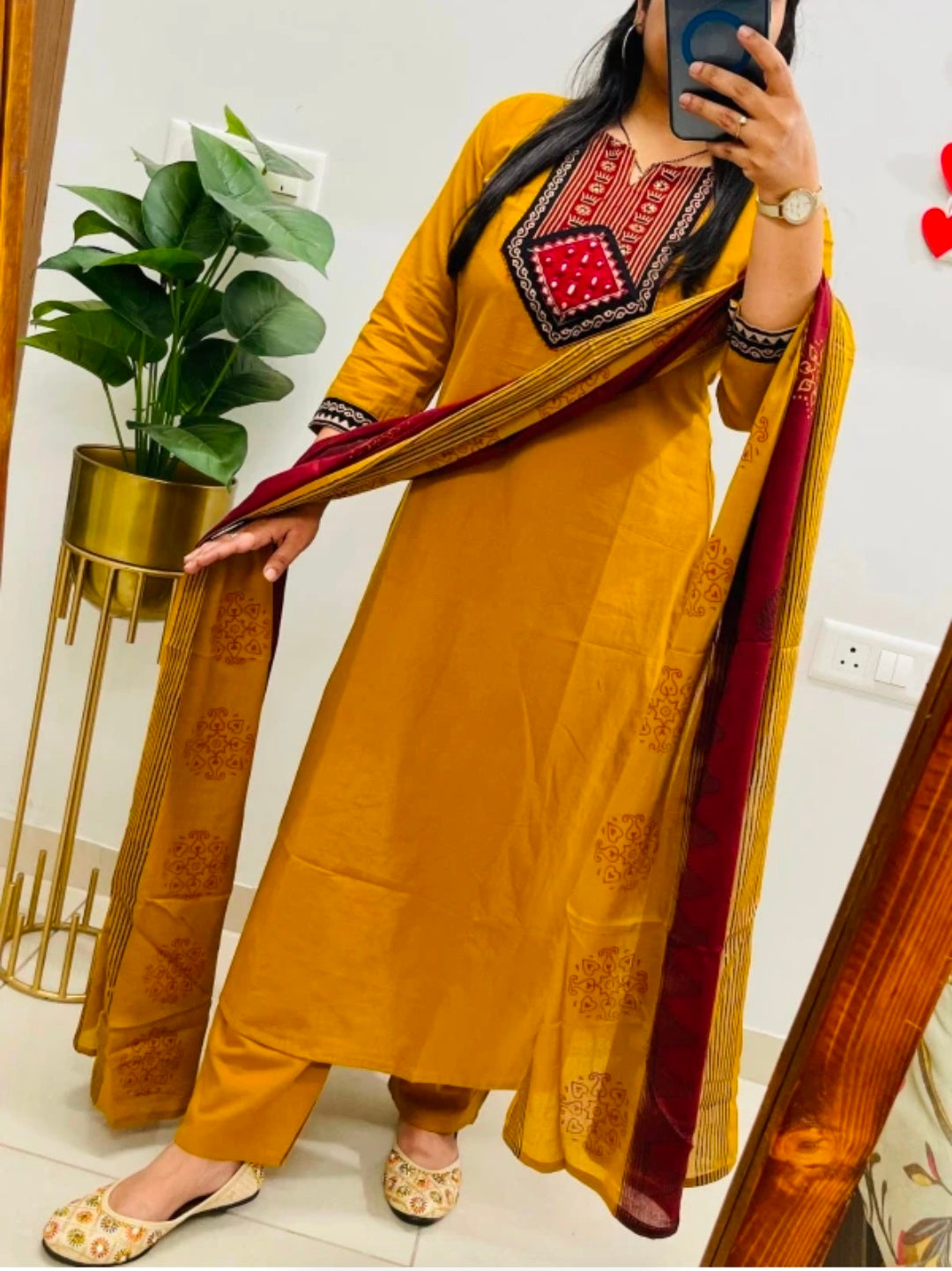 TOINSHO Women's Green & Black Printed Pure Cotton Straight Kurta with Pant and Dupatta Set