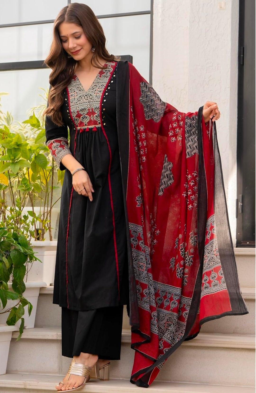 Kurta and Bottom Fabric: Cotton || Kurta Set Color