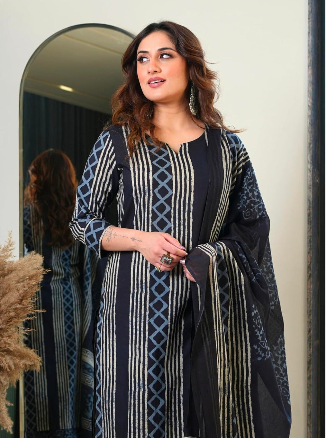 Arayna Women's Pure Cotton Hand Block Printed Style Ethnic Kurta Set with Dupatta | Black & Indigo