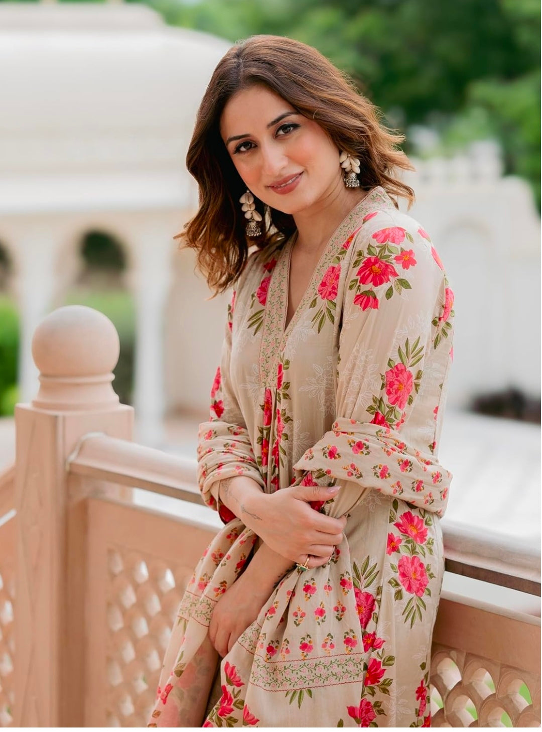 Arayna Women’s Pure Cotton Floral Printed Kurta Pant Dupatta Set | Elegant Ethnic Suit Set with Soft Floral Motifs | Straight Fit 3-Piece Set for Women