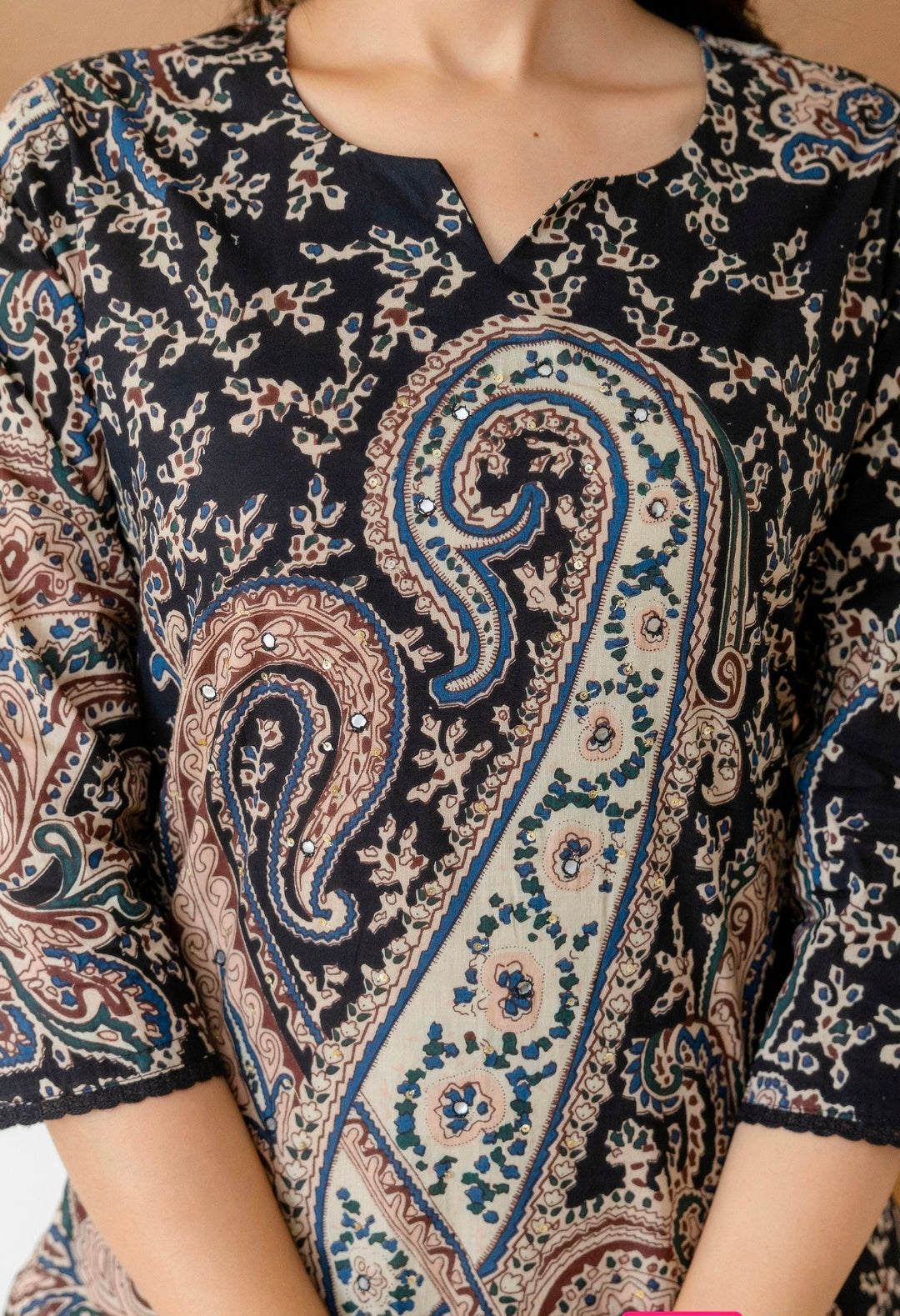 Paisley Printed Straight Kurta with Pant