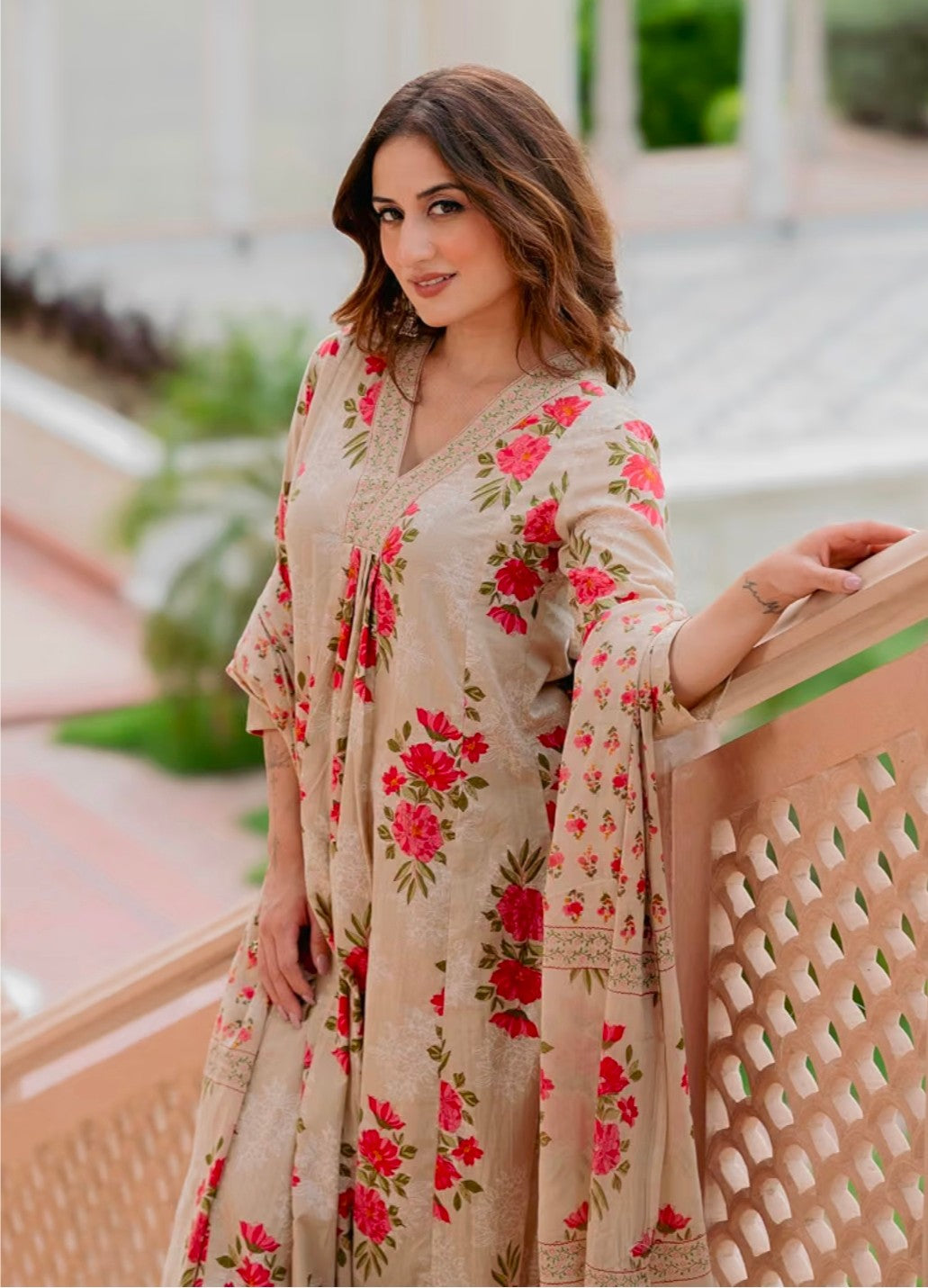 Arayna Women’s Pure Cotton Floral Printed Kurta Pant Dupatta Set | Elegant Ethnic Suit Set with Soft Floral Motifs | Straight Fit 3-Piece Set for Women