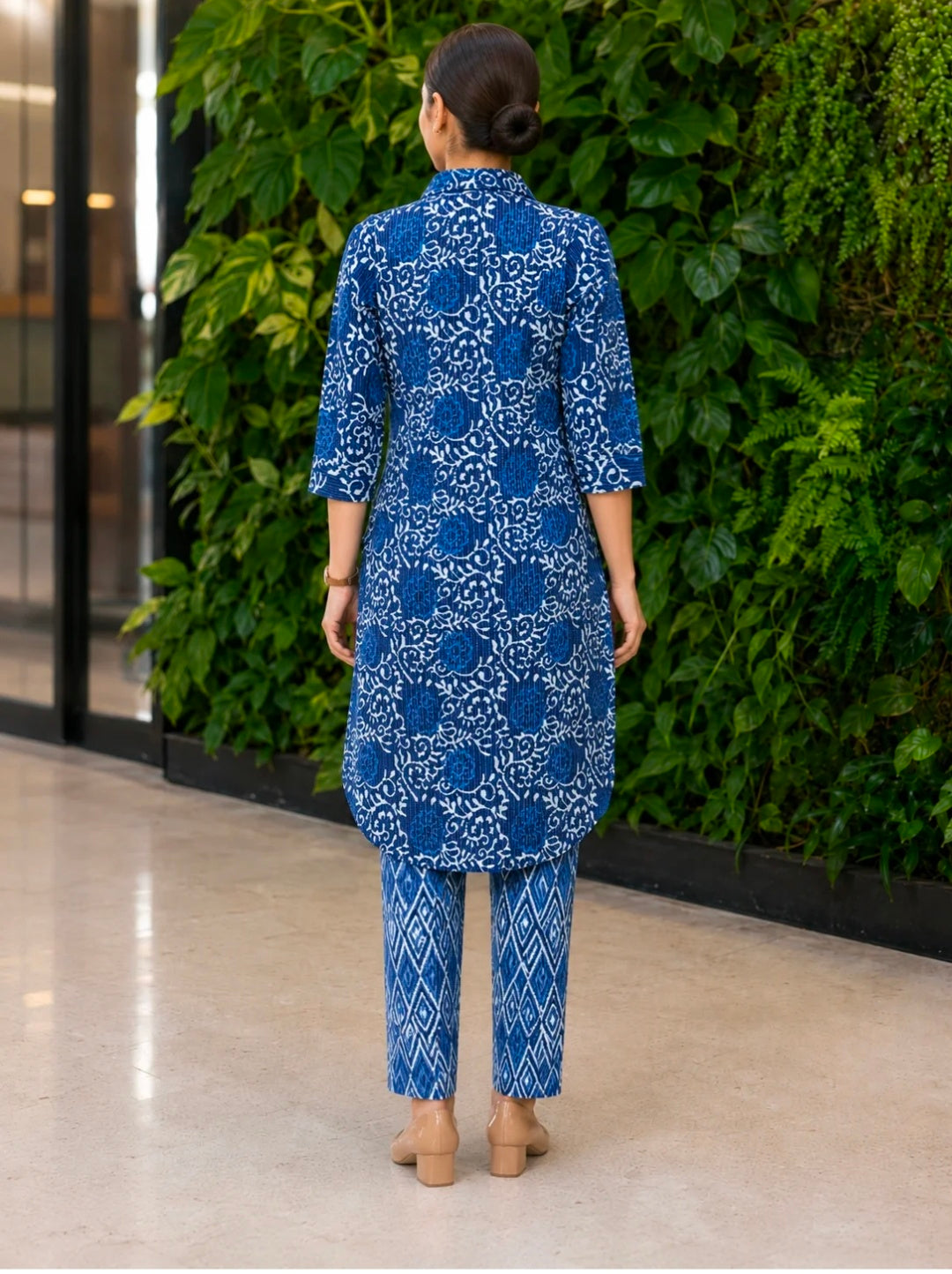 Berrylicious Blue Women Floral Printed Kurta with pant