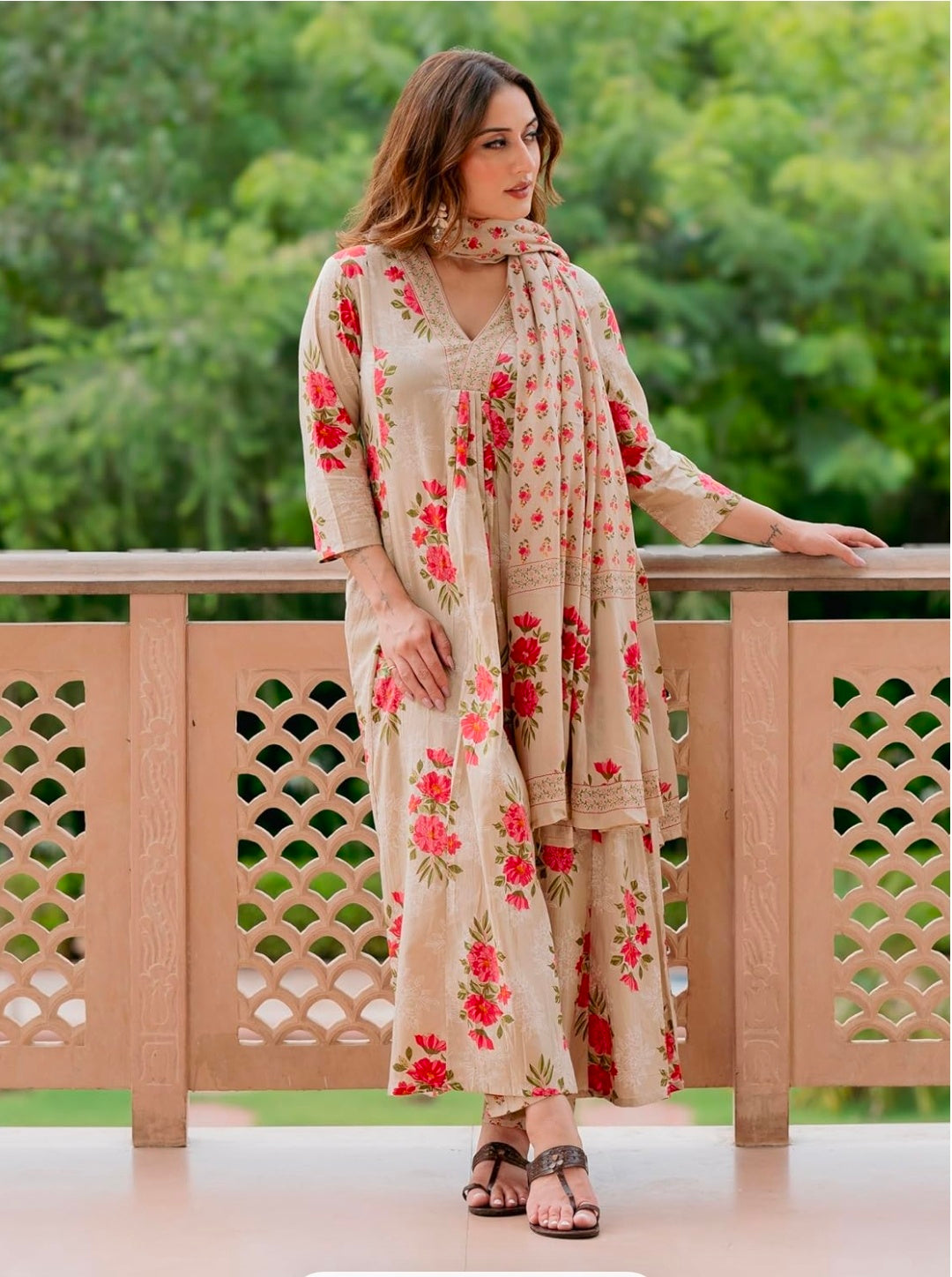 Arayna Women’s Pure Cotton Floral Printed Kurta Pant Dupatta Set | Elegant Ethnic Suit Set with Soft Floral Motifs | Straight Fit 3-Piece Set for Women