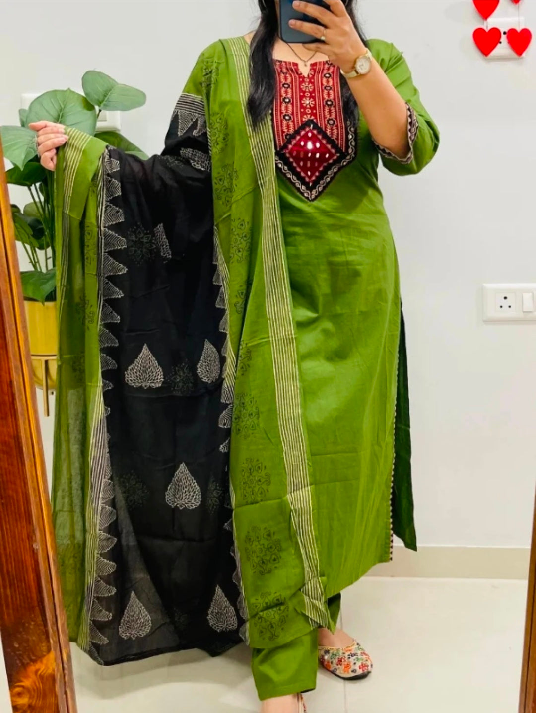 TOINSHO Women's Green & Black Printed Pure Cotton Straight Kurta with Pant and Dupatta Set